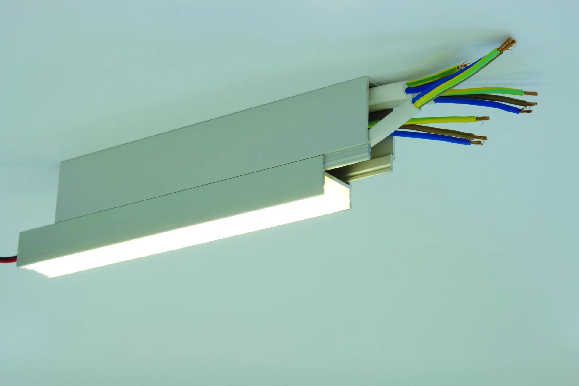 Alurays Aluminiumprofil mit Verguss